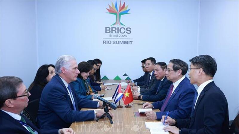 Thủ tướng Phạm Minh Chính gặp Chủ tịch Cuba Miguel Díaz-Canel Bermúdez