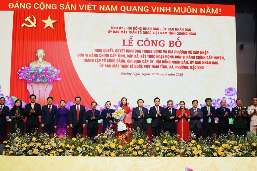 Đồng chí Bùi Thị Quỳnh Vân được chỉ định giữ chức Bí thư Tỉnh ủy Quảng Ngãi (mới)