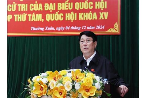 Chủ tịch nước tiếp xúc cử tri Thanh Hóa