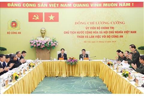 Chủ tịch nước làm việc với Bộ Công an