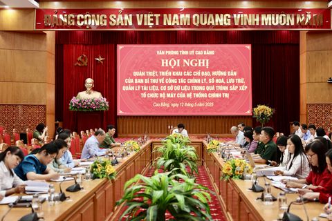Hội nghị quán triệt, triển khai các chỉ đạo, hướng dẫn của Ban Bí thư về công tác văn thư, lưu trữ