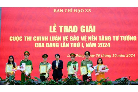 Phát huy sức mạnh tổng hợp trong bảo vệ nền tảng tư tưởng của Đảng