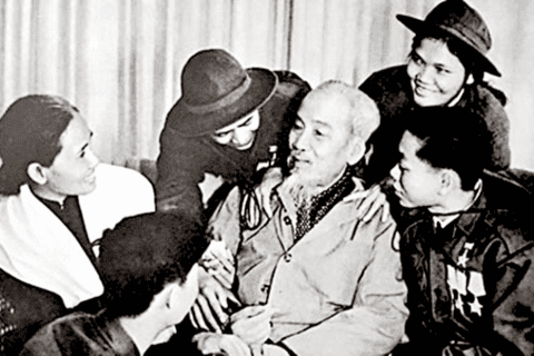 Tư tưởng Hồ Chí Minh về chiến tranh toàn dân: Cội nguồn sức mạnh Đại thắng mùa Xuân 1975, ý nghĩa trong nhiệm vụ bảo vệ Tổ quốc hiện nay