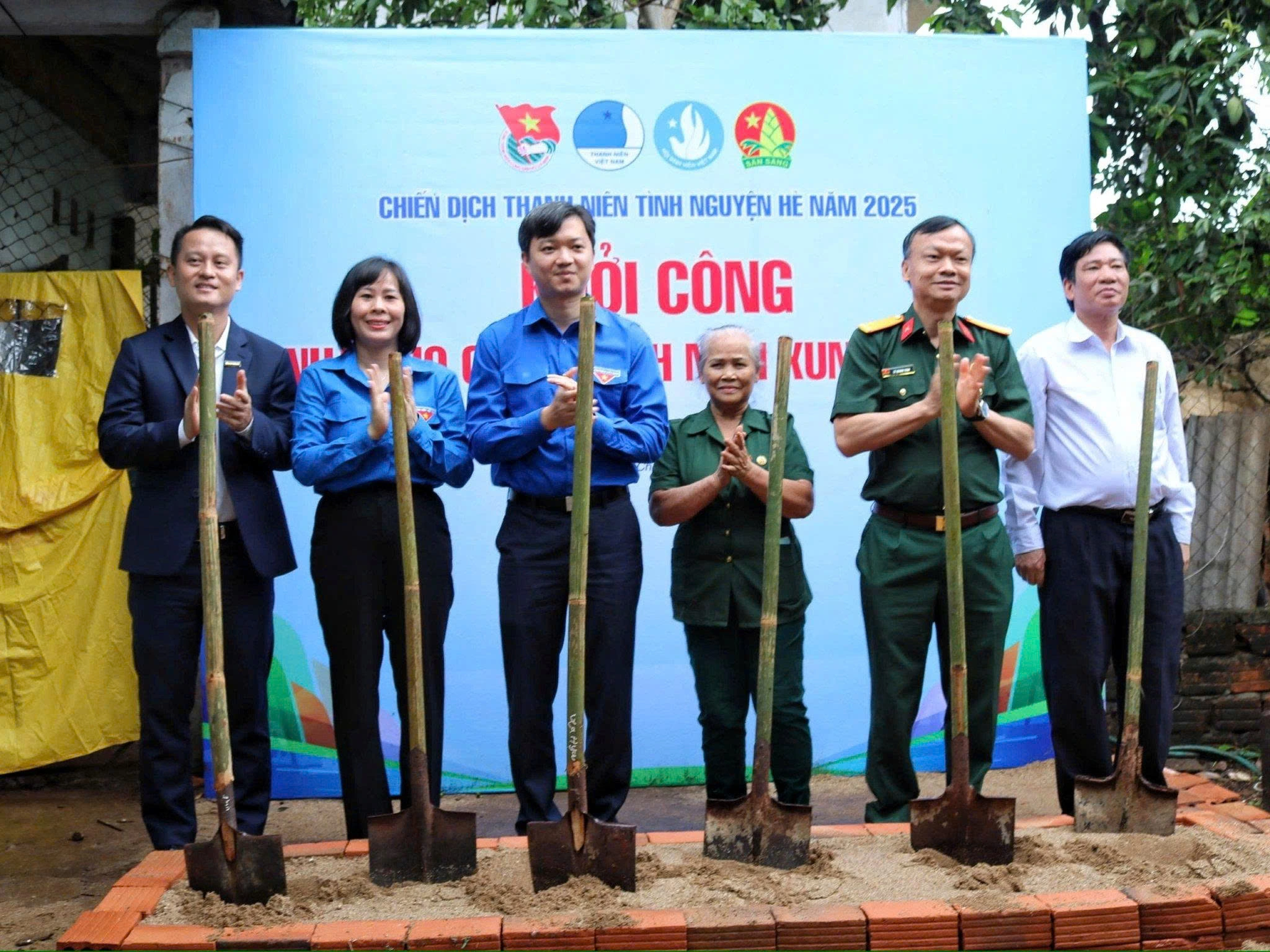 Khởi công xây dựng nhà cho cựu thanh niên xung phong