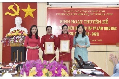Hội LHPN Hà Tĩnh sinh hoạt chuyên đề và biểu dương điển hình học tập, làm theo Bác