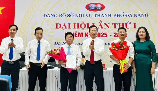 Chi bộ đặc khu Hoàng Sa được thành lập vào đầu tháng 6 vừa qua. ẢNH: HOÀNG SƠN Chi bộ đặc khu Hoàng Sa được thành lập vào đầu tháng 6 vừa qua. ẢNH: HOÀNG SƠN
