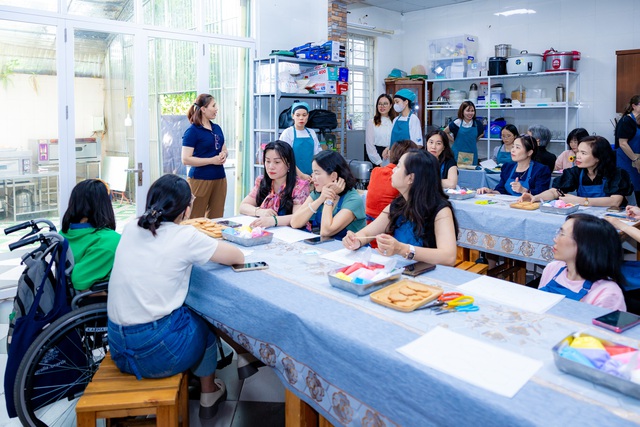 Hỗ trợ phụ nữ trong vai trò lãnh đạo: Thúc đẩy bình đẳng, đa dạng, công bằng trong môi trường làm việc - Ảnh 1. Hỗ trợ phụ nữ trong vai trò lãnh đạo: Thúc đẩy bình đẳng, đa dạng, công bằng trong môi trường làm việc - Ảnh 1.