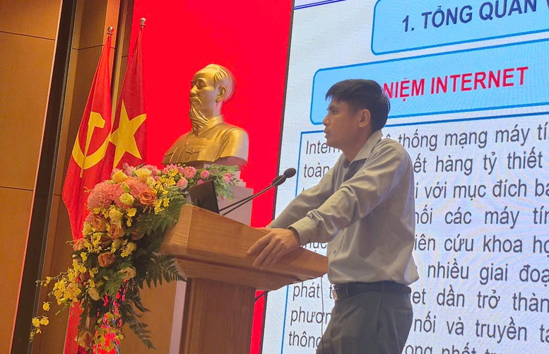 Đảng uỷ Chính phủ tổ chức hội nghị thông tin chuyên đề quý II- Ảnh 4. Đảng uỷ Chính phủ tổ chức hội nghị thông tin chuyên đề quý II- Ảnh 4.