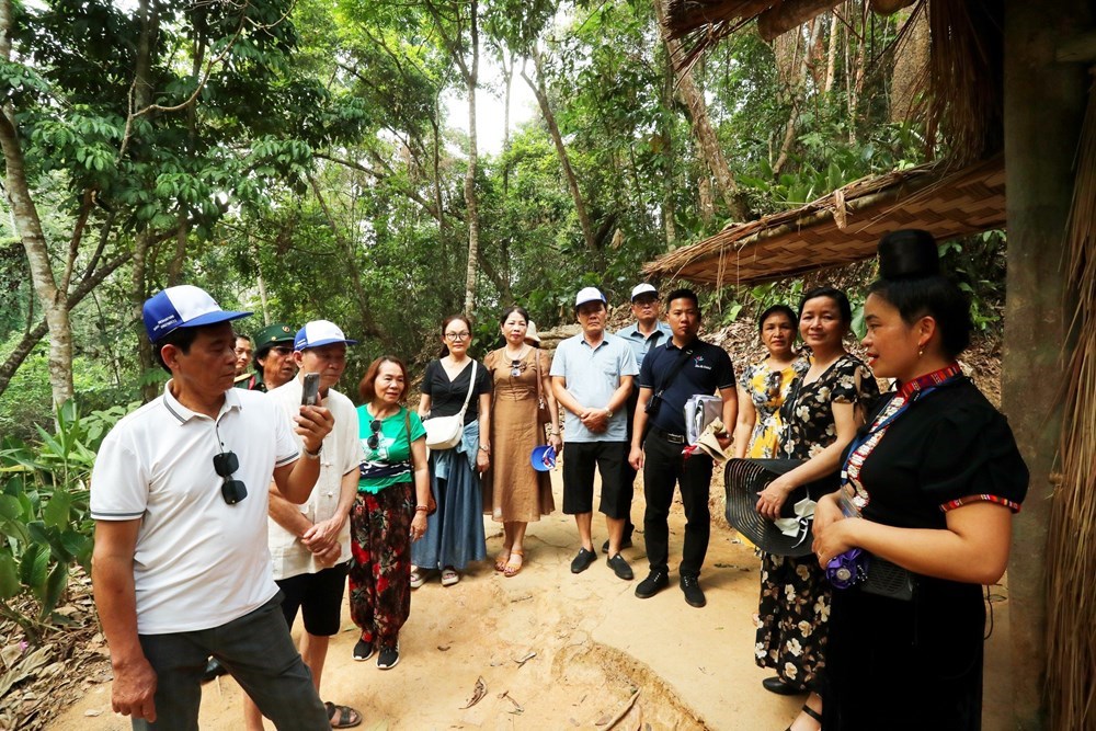 Điện Biên bừng sáng nơi cực Tây Tổ quốc - Ảnh 7. Điện Biên bừng sáng nơi cực Tây Tổ quốc - Ảnh 7.