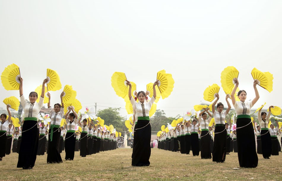 Điện Biên bừng sáng nơi cực Tây Tổ quốc - Ảnh 8. Điện Biên bừng sáng nơi cực Tây Tổ quốc - Ảnh 8.