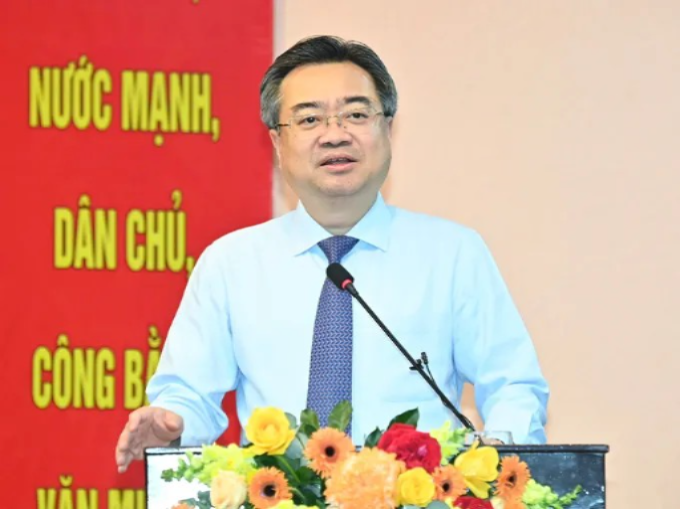 Phó Bí thư Thường trực Thành ủy, Bí thư Đảng ủy các cơ quan Đảng TPHCM Nguyễn Thanh Nghị phát biểu chỉ đạo và kết luận hội nghị. (Ảnh: SGGP)