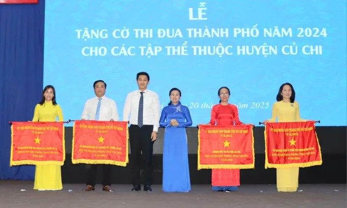 Các đơn vị nhận Cờ thi đua của UBND TPHCM tặng