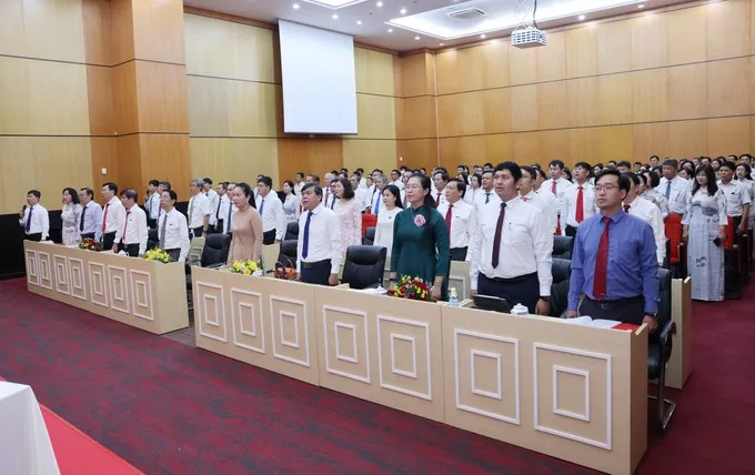 Các đại biểu và đảng viên dự Đại hội Đảng bộ Báo SGGP lần thứ XVI. (Ảnh: SGGP)