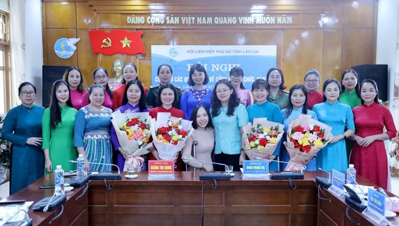 Bà Đinh Minh Hà giữ chức Chủ tịch Hội LHPN tỉnh Lào Cai - Ảnh 1.