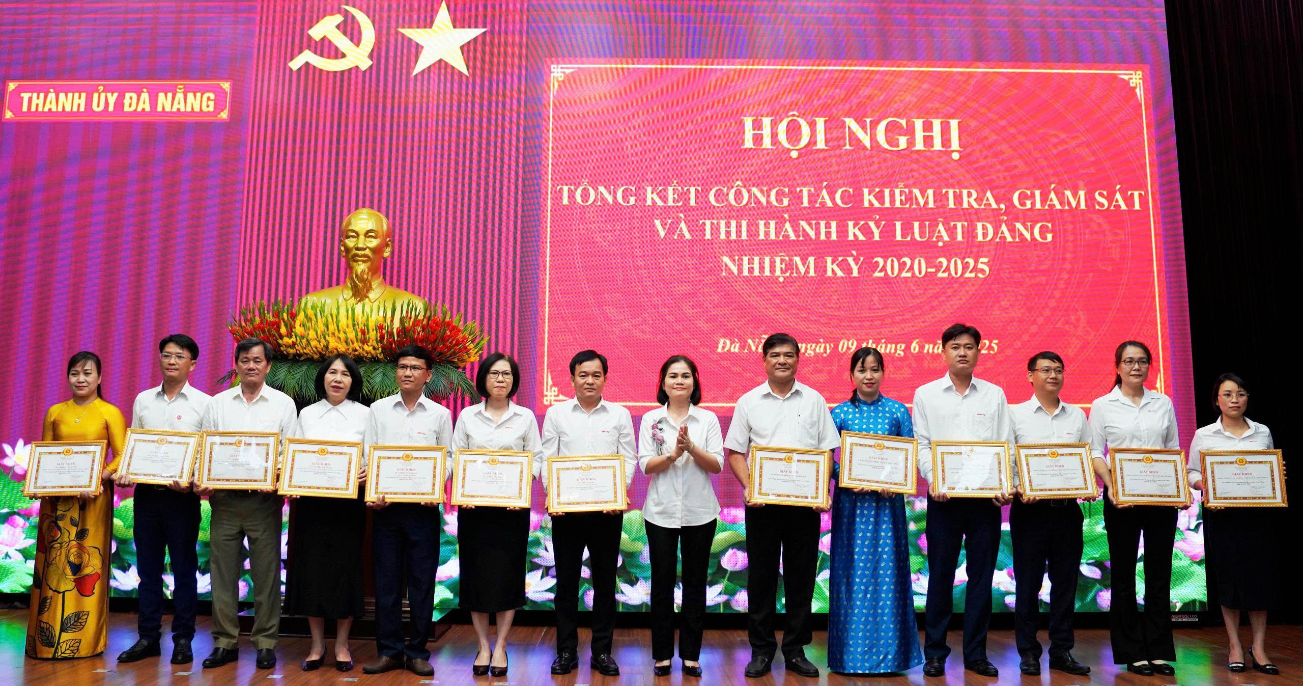 ChiHanhKhenthuong.jpg