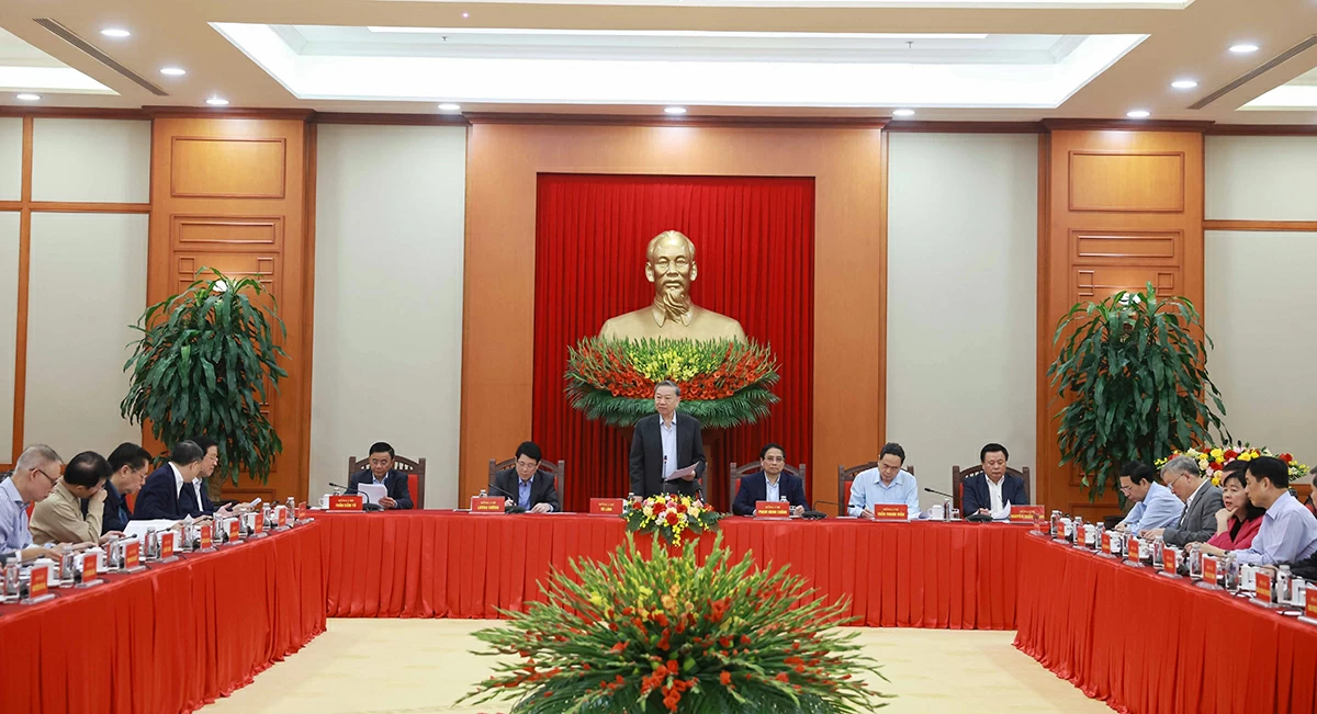 Tổng Bí thư Tô Lâm, Trưởng Tiểu ban Văn kiện Đại hội XIV của Đảng, chủ trì phiên họp của tiểu ban diễn ra ngày 15-3-2025.    