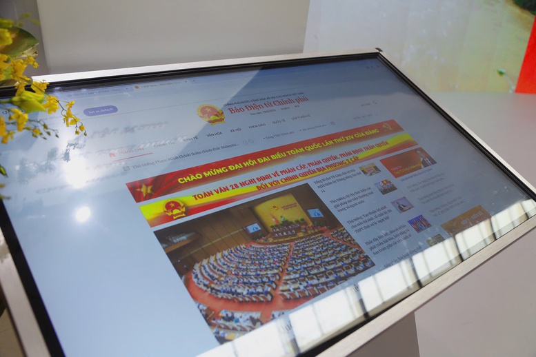 Ấn tượng gian trưng bày Báo Điện tử Chính phủ: Đổi mới, lan tỏa tinh thần kiến tạo- Ảnh 10. Ấn tượng gian trưng bày Báo Điện tử Chính phủ: Đổi mới, lan tỏa tinh thần kiến tạo- Ảnh 10.