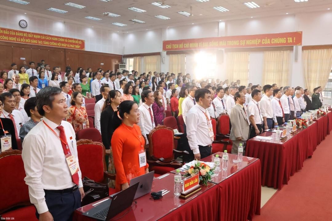 Các đại biểu tham dự đại hội.