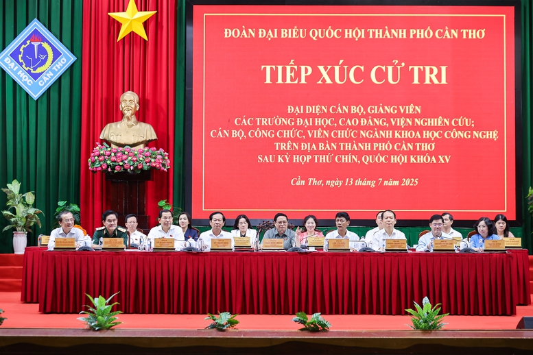 Thủ tướng Phạm Minh Chính tiếp xúc cử tri Cần Thơ- Ảnh 3. Thủ tướng Phạm Minh Chính tiếp xúc cử tri Cần Thơ- Ảnh 3.