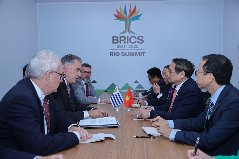 Tổng thống Uruguay nhất trí hoàn tất đàm phán FTA Việt Nam – MERCOSUR vào cuối năm 2025- Ảnh 2. Tổng thống Uruguay nhất trí hoàn tất đàm phán FTA Việt Nam – MERCOSUR vào cuối năm 2025- Ảnh 2.