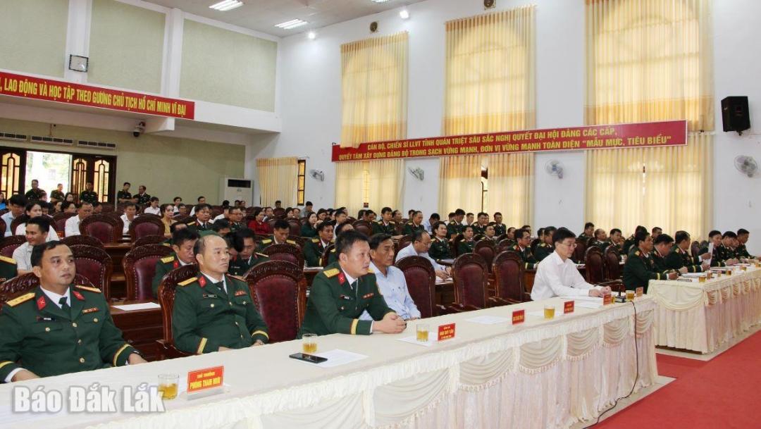 Các đại biểu tham dự lễ công bố quyết định.